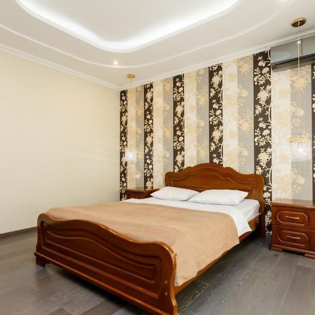 3Bd-2Bth Apartment In Tbilisi City Center Extérieur photo