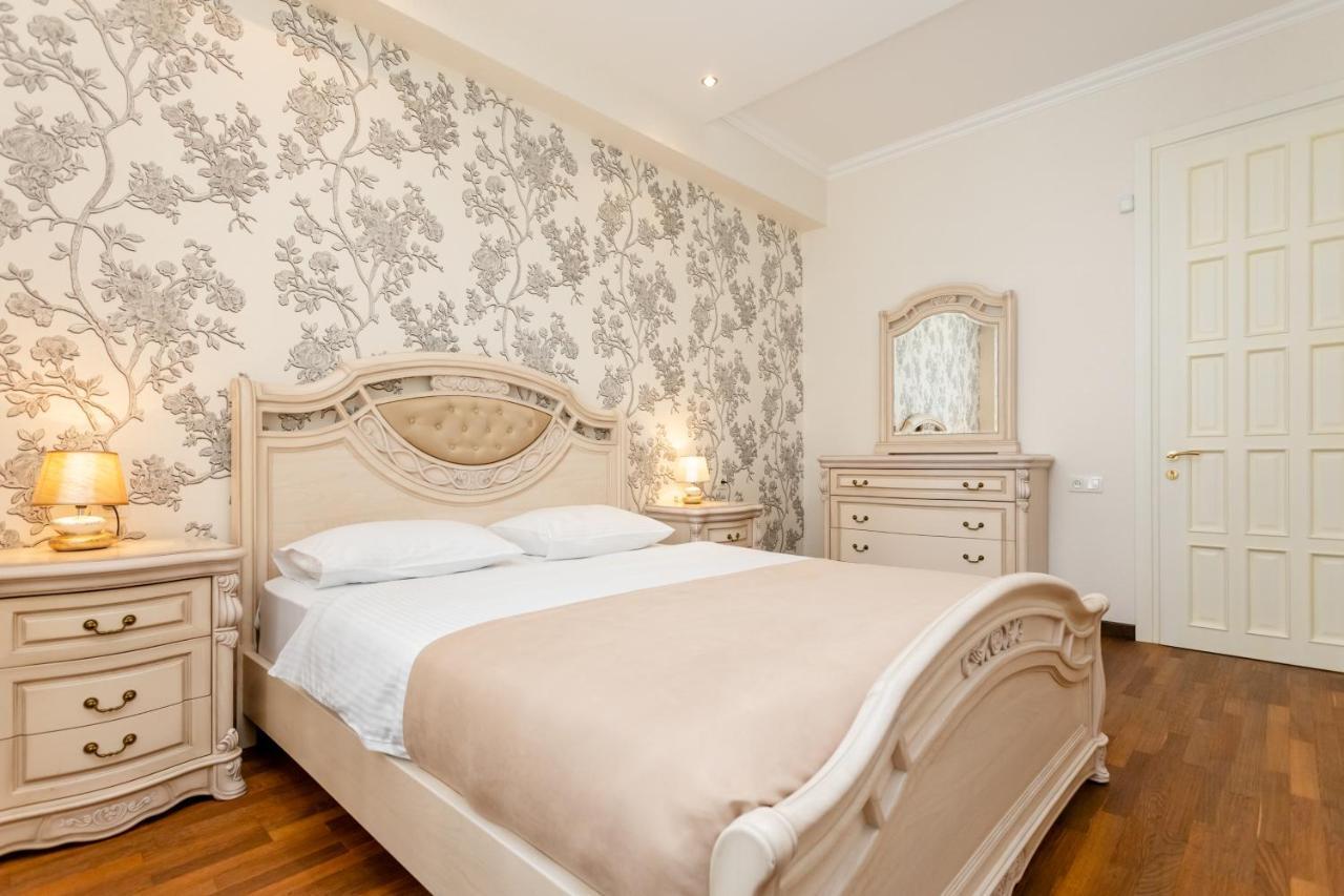 3Bd-2Bth Apartment In Tbilisi City Center Extérieur photo